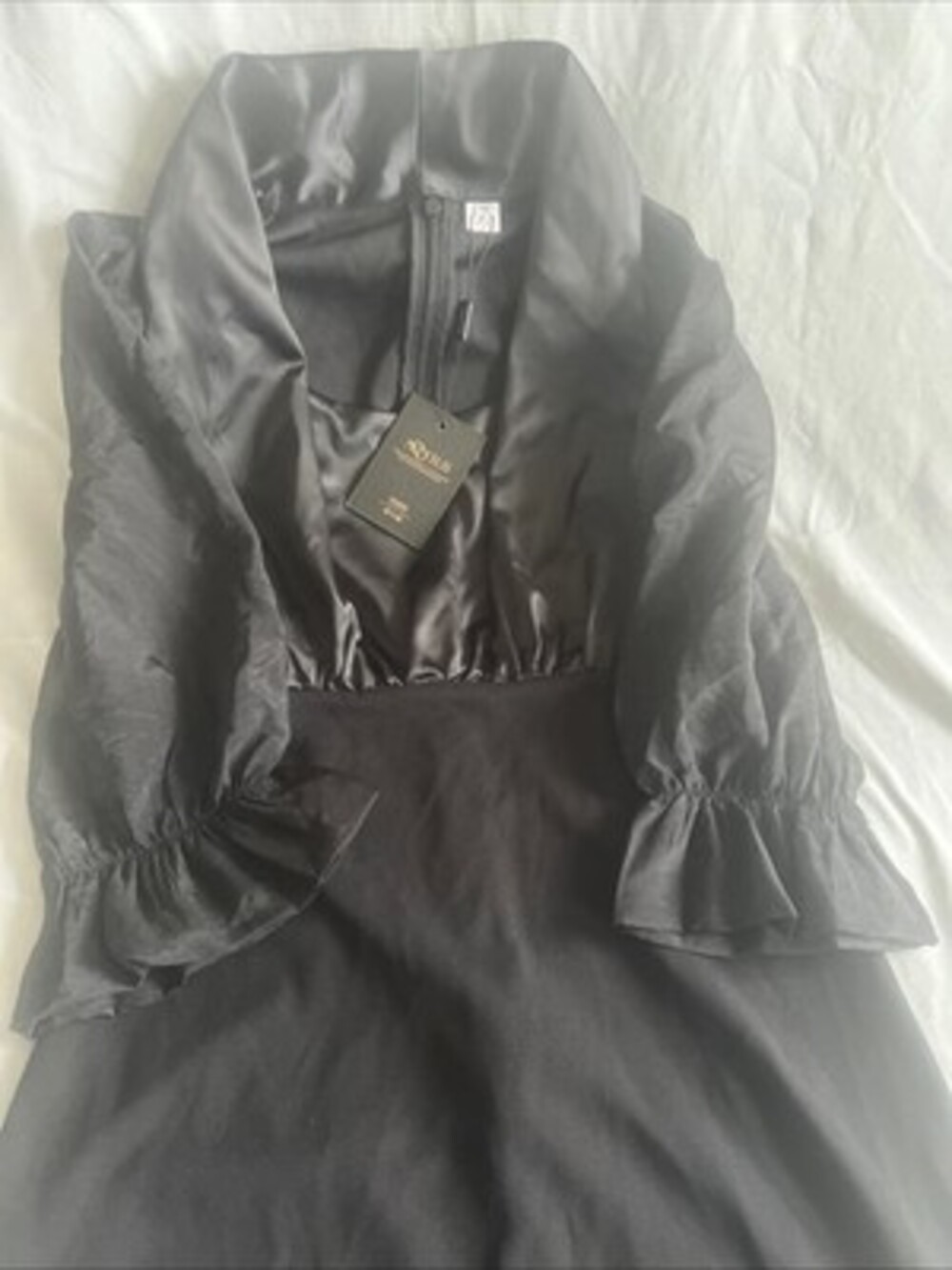 Moyius Women's Long Raffia Sleeve Dress Black Size Medium With Satin Top.